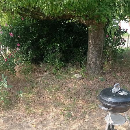 Maison De Ferme Au Calme Jusqu'A 10 Personnes Gannay-sur-Loire Eksteriør bilde
